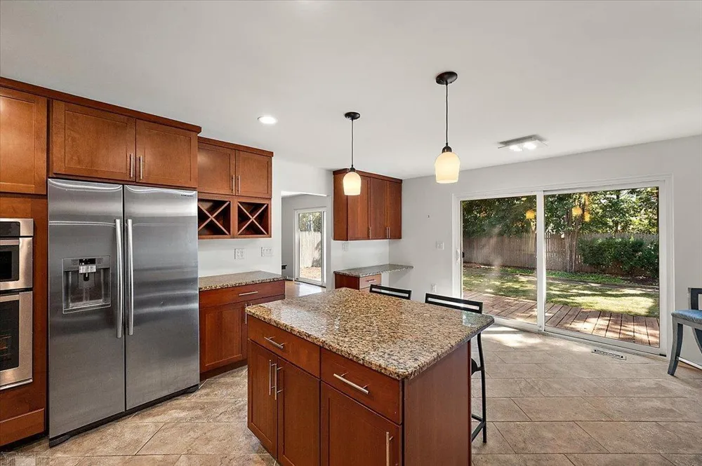 901 Hollywood Avenue Grosse Pointe Woods City, MI 48236