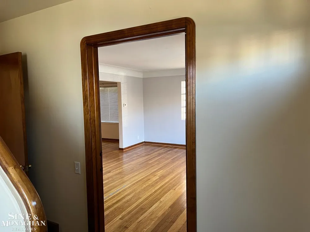 1351 Somerset Avenue Grosse Pointe Park City, MI 48230