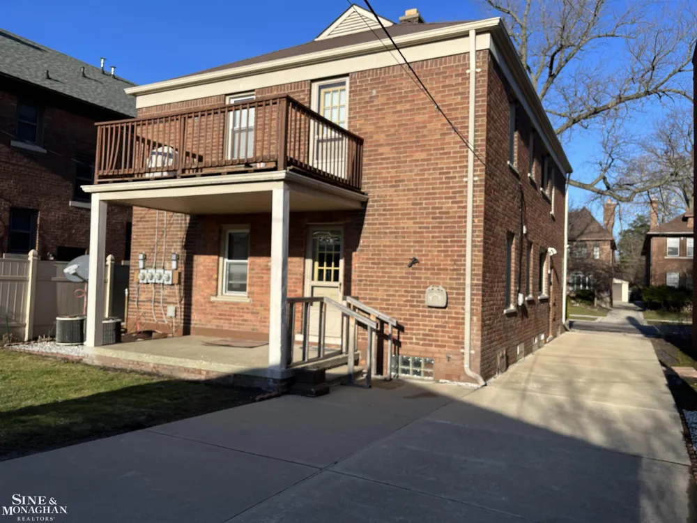 1351 Somerset Avenue Grosse Pointe Park City, MI 48230