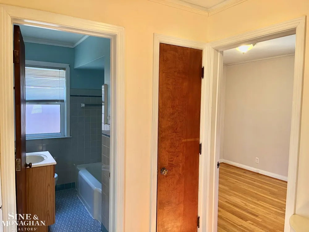 1351 Somerset Avenue Grosse Pointe Park City, MI 48230