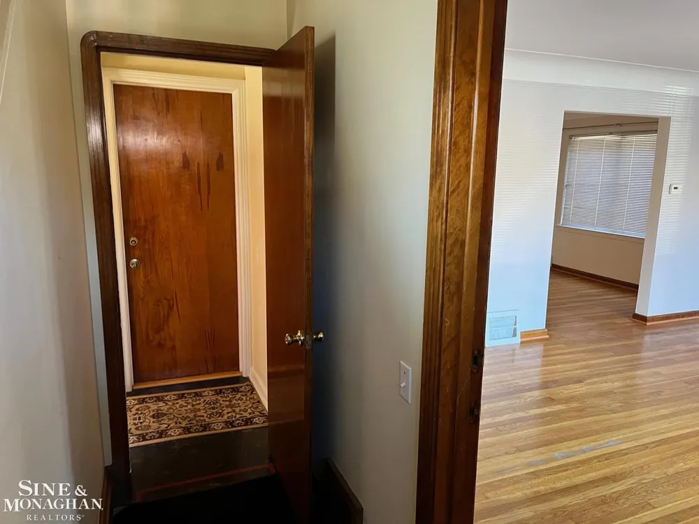 1351 Somerset Avenue Grosse Pointe Park City, MI 48230