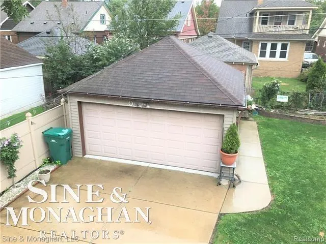 1351 Somerset Avenue Grosse Pointe Park City, MI 48230