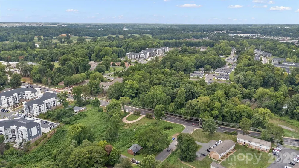 1813 West Boulevard Charlotte, NC 28208