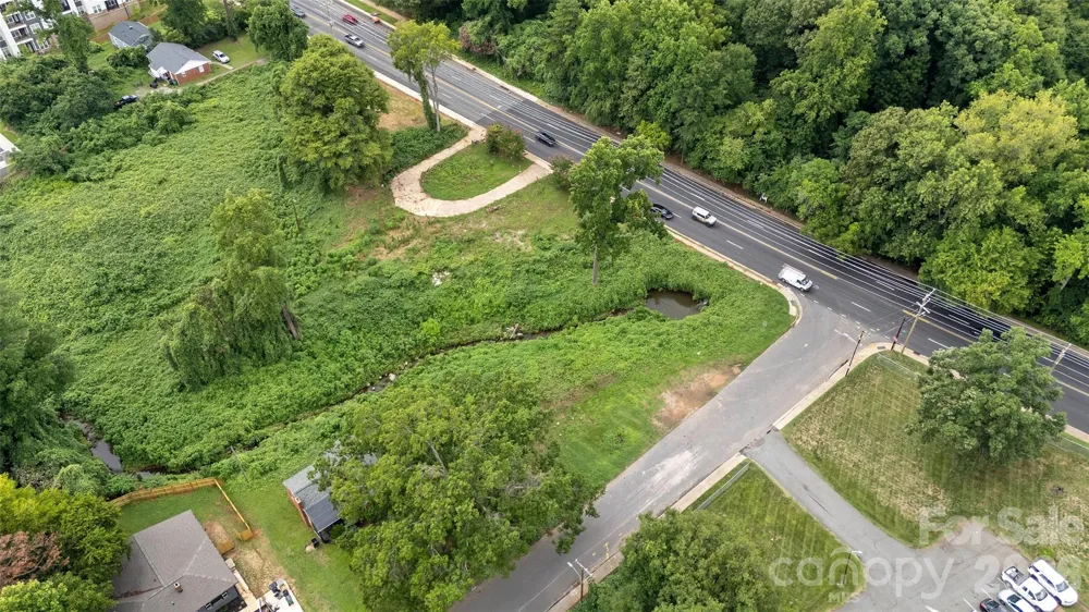 1813 West Boulevard Charlotte, NC 28208