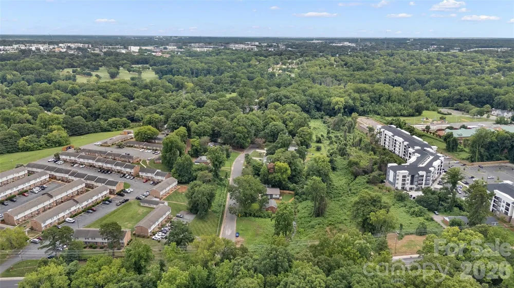 1813 West Boulevard Charlotte, NC 28208