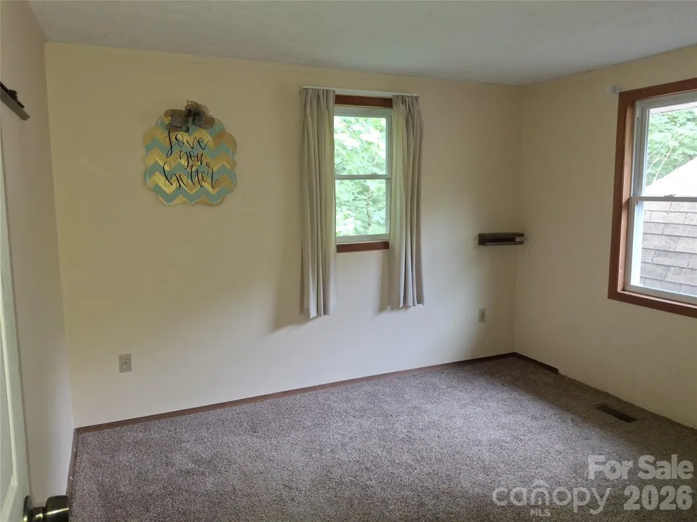 232 Tilson Drive Mars Hill, NC 28754