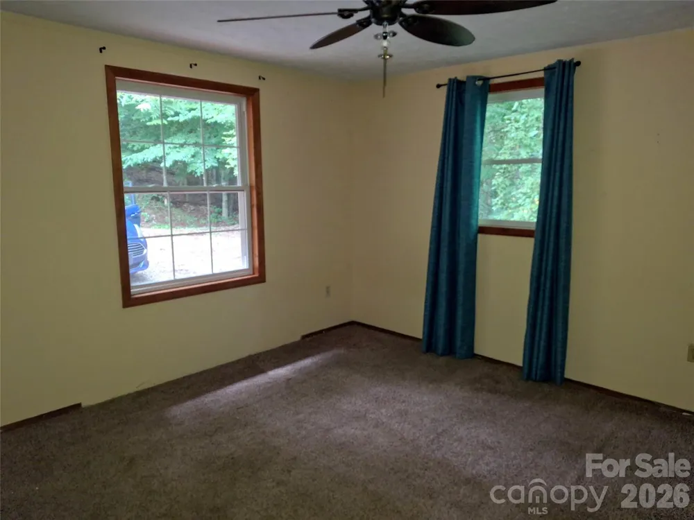 232 Tilson Drive Mars Hill, NC 28754