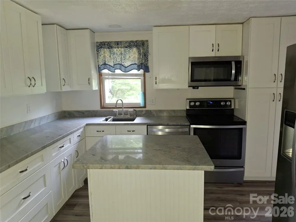 232 Tilson Drive Mars Hill, NC 28754