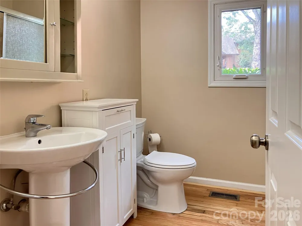 25 Village Drive Asheville, NC 28803