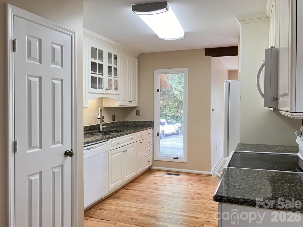 25 Village Drive Asheville, NC 28803