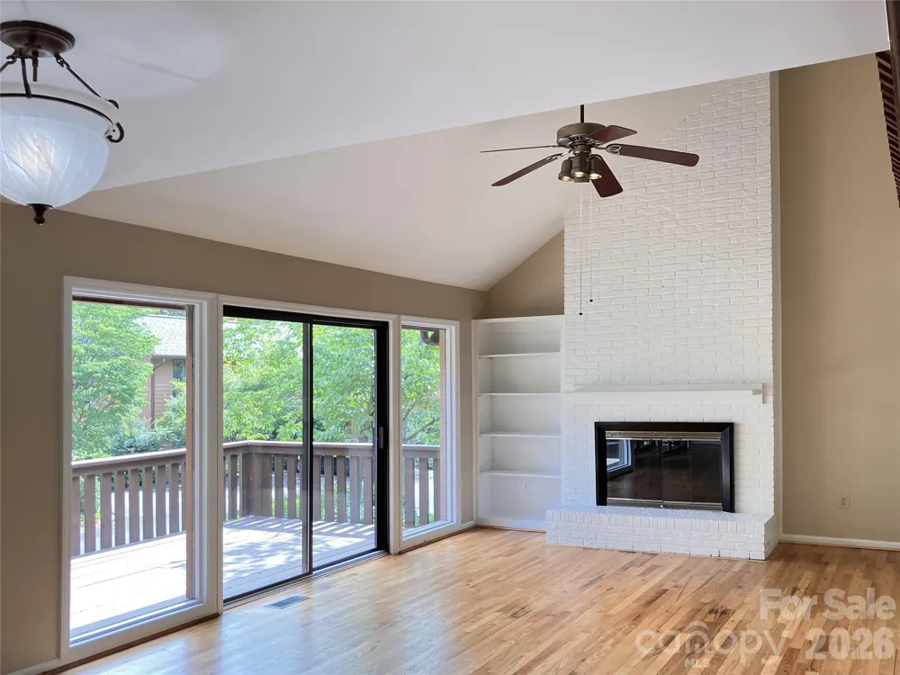 25 Village Drive Asheville, NC 28803