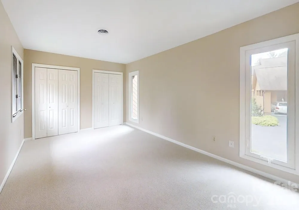 25 Village Drive Asheville, NC 28803