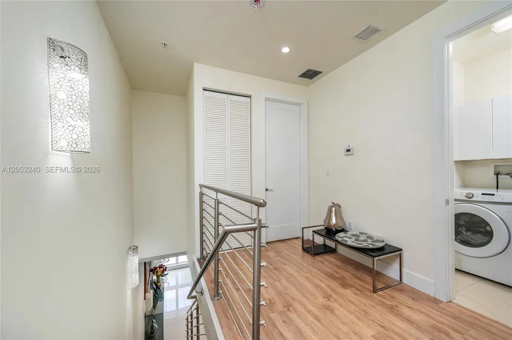 10265 NW 63rd Ter #204 Doral, FL 33178