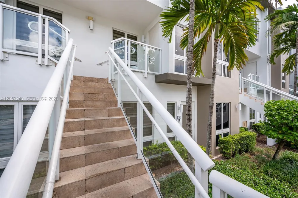 10265 NW 63rd Ter #204 Doral, FL 33178