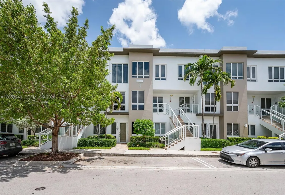 10265 NW 63rd Ter #204 Doral, FL 33178