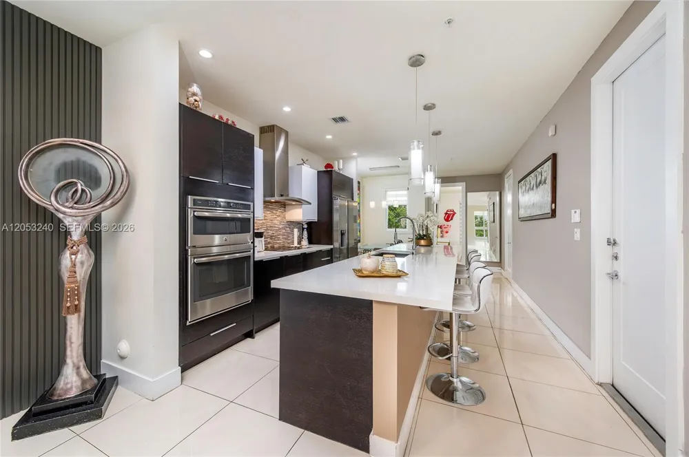 10265 NW 63rd Ter #204 Doral, FL 33178