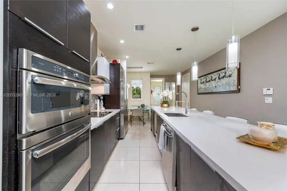 10265 NW 63rd Ter #204 Doral, FL 33178