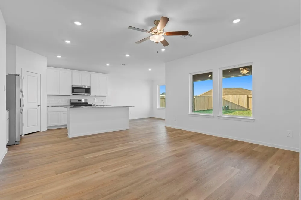 1518 Shimmering Ocean Way Iowa Colony, TX 77583