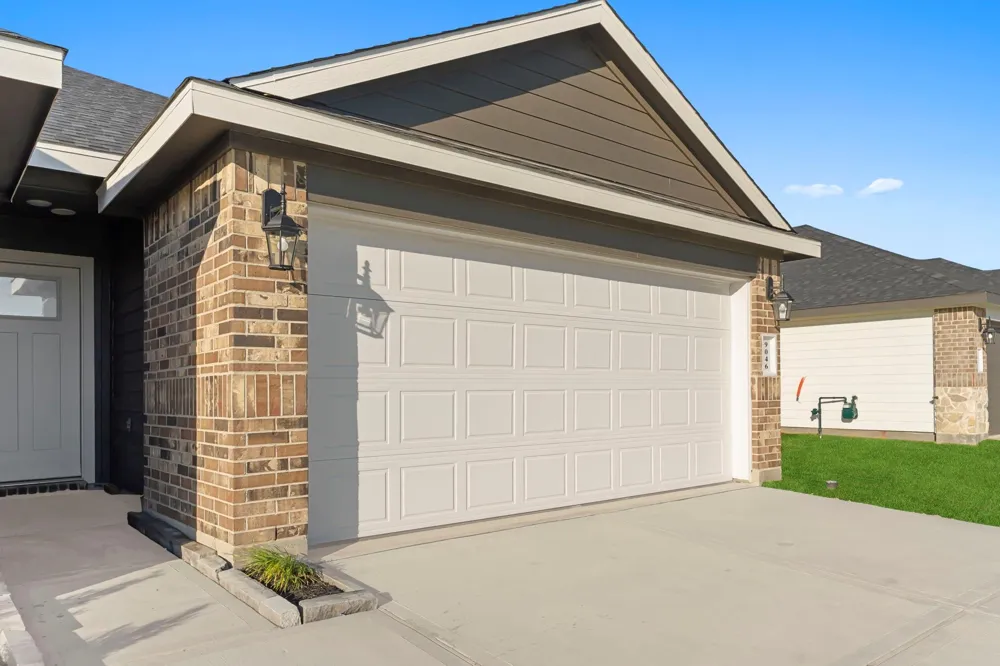 1518 Shimmering Ocean Way Iowa Colony, TX 77583