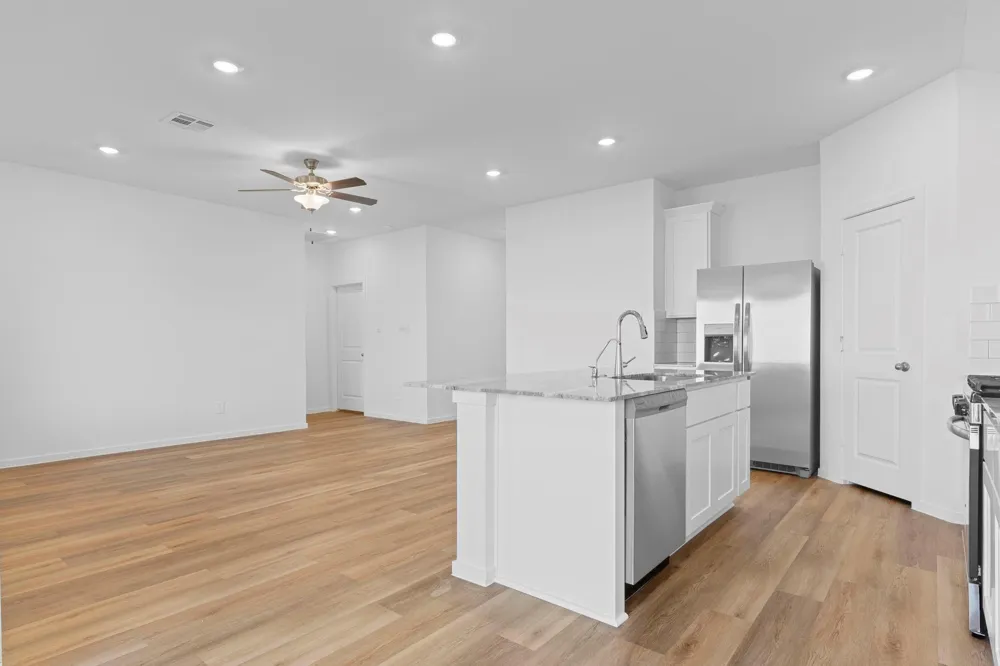 1518 Shimmering Ocean Way Iowa Colony, TX 77583
