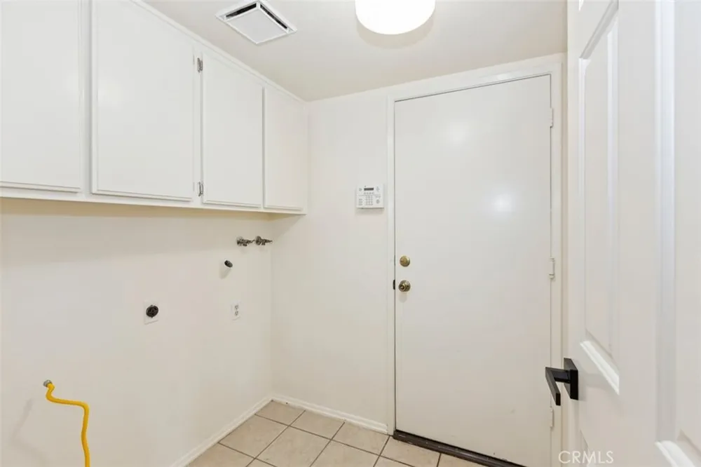 910 W 21st Street Upland, CA 91784