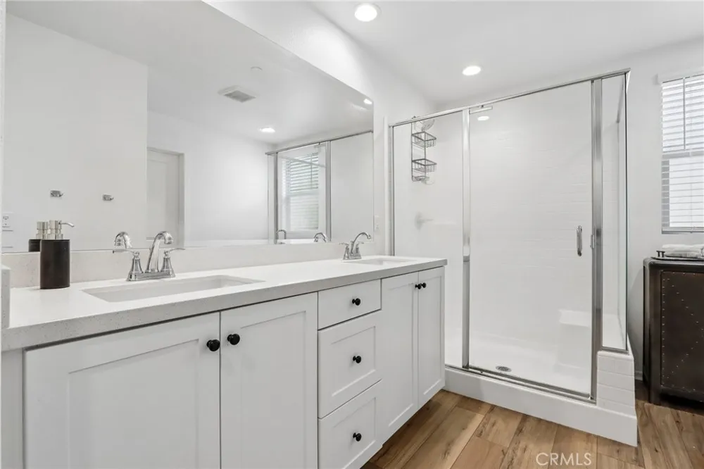29346 Bovenzi Winchester, CA 92596
