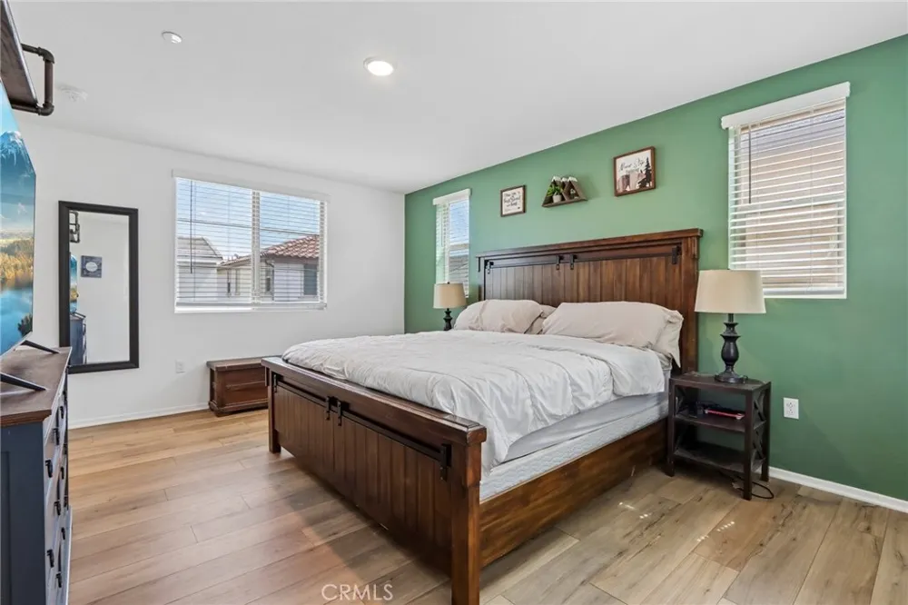 29346 Bovenzi Winchester, CA 92596