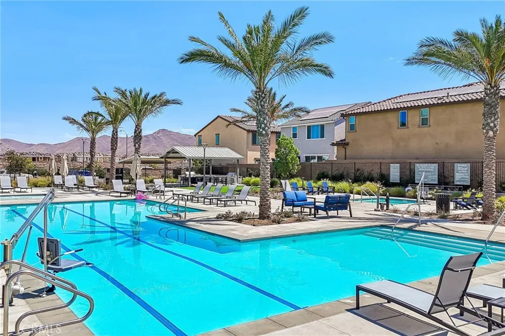 29346 Bovenzi Winchester, CA 92596