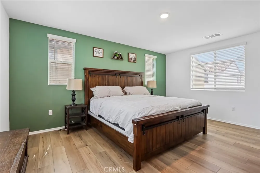 29346 Bovenzi Winchester, CA 92596