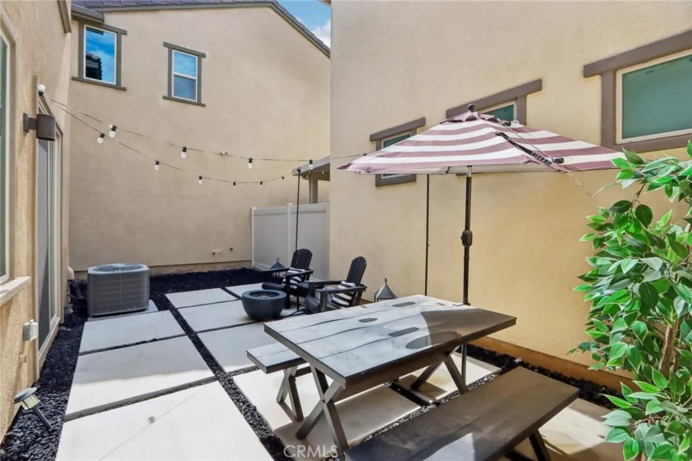 29346 Bovenzi Winchester, CA 92596