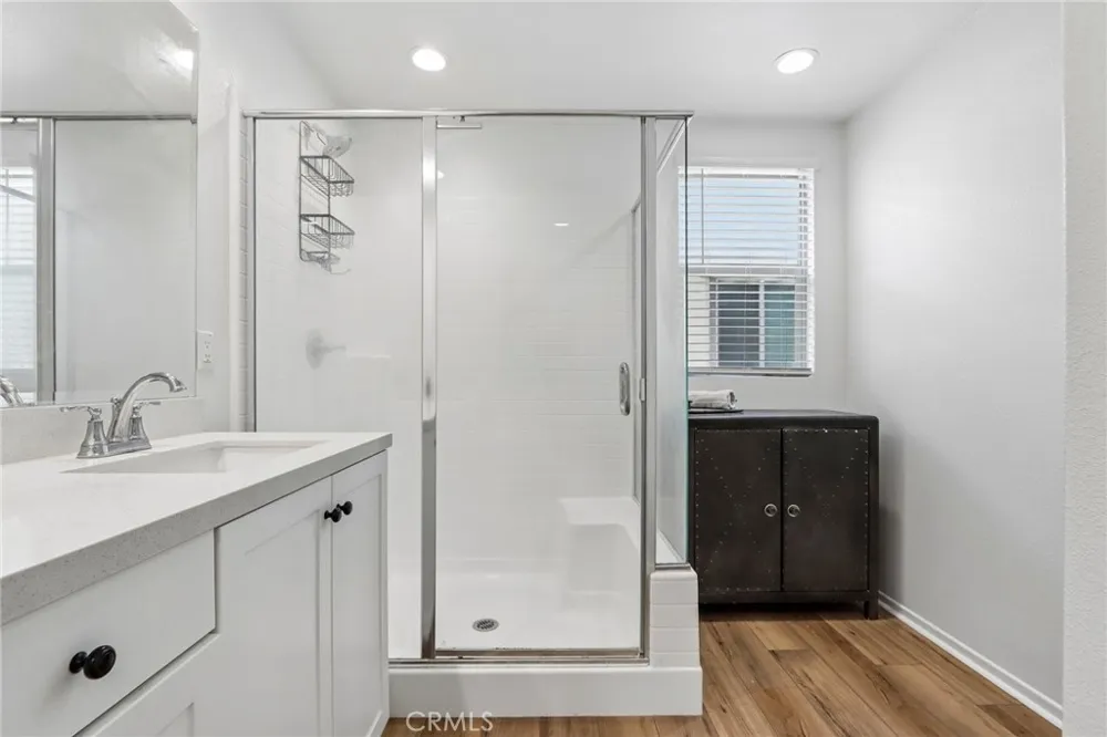 29346 Bovenzi Winchester, CA 92596