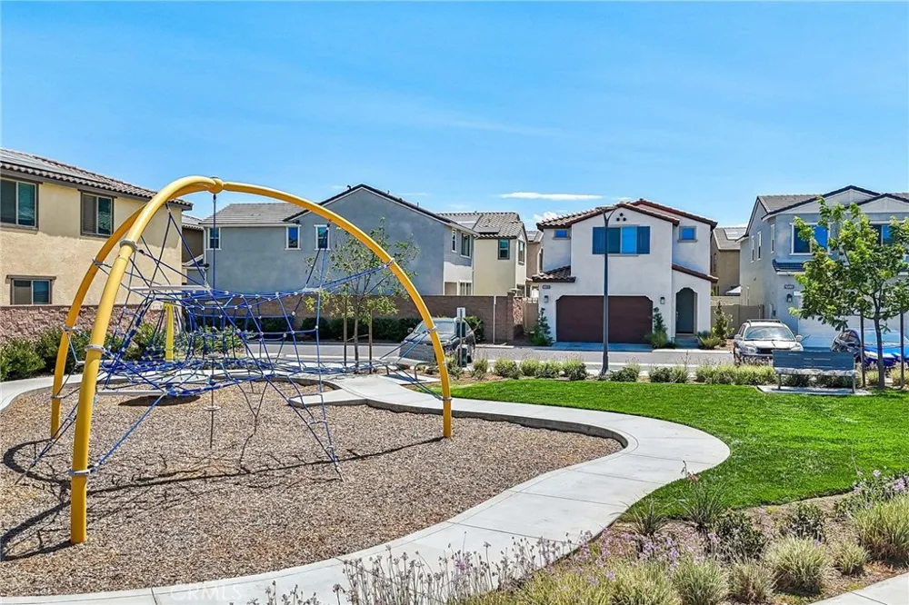 29346 Bovenzi Winchester, CA 92596
