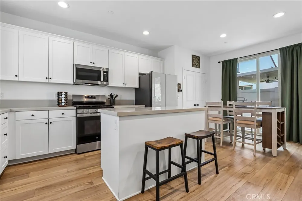29346 Bovenzi Winchester, CA 92596