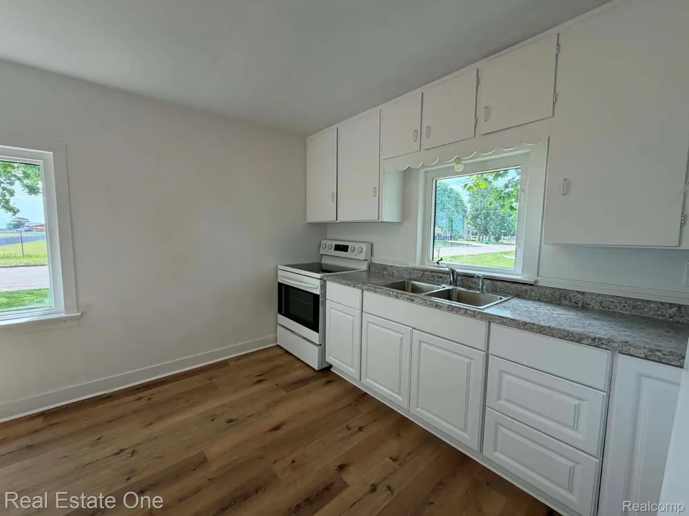 3585 Marcus Street Deckerville Village, MI 48427