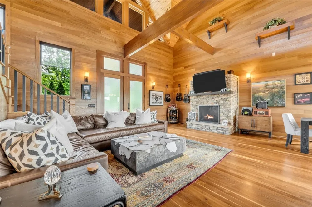 858 Harbor Green Pl Sparta, TN 38583