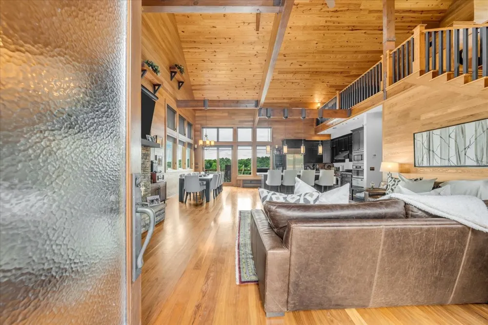 858 Harbor Green Pl Sparta, TN 38583