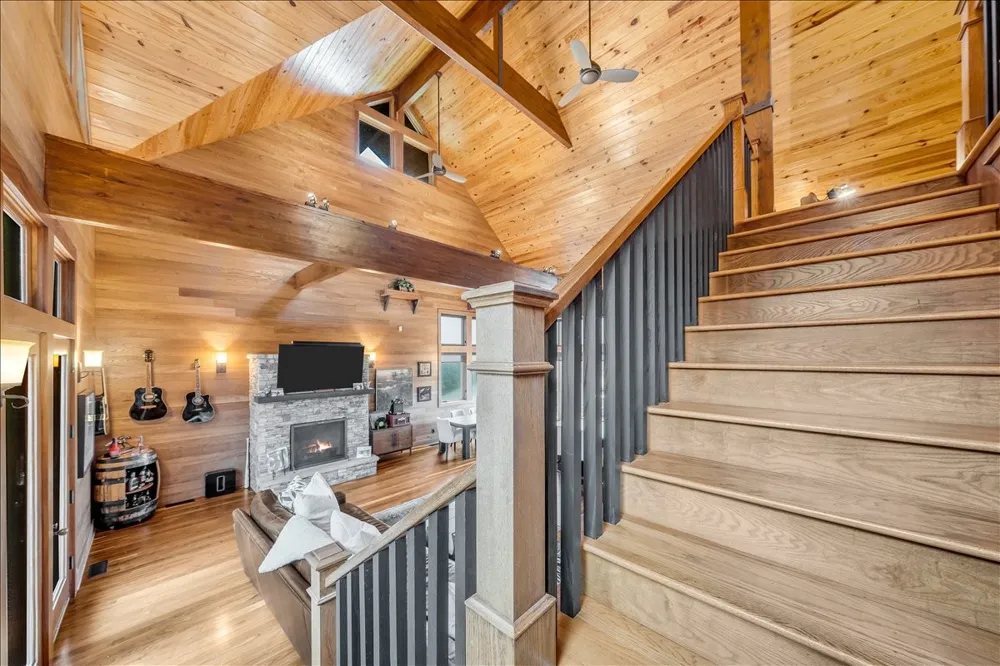 858 Harbor Green Pl Sparta, TN 38583
