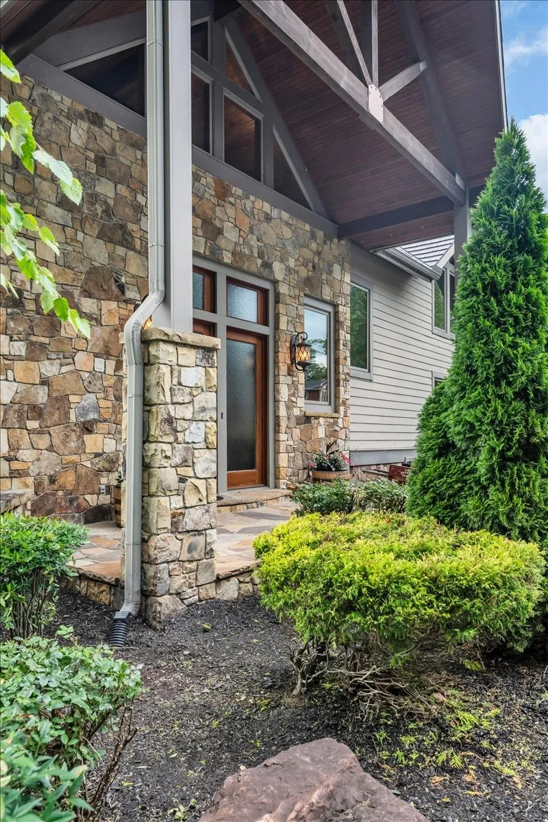 858 Harbor Green Pl Sparta, TN 38583