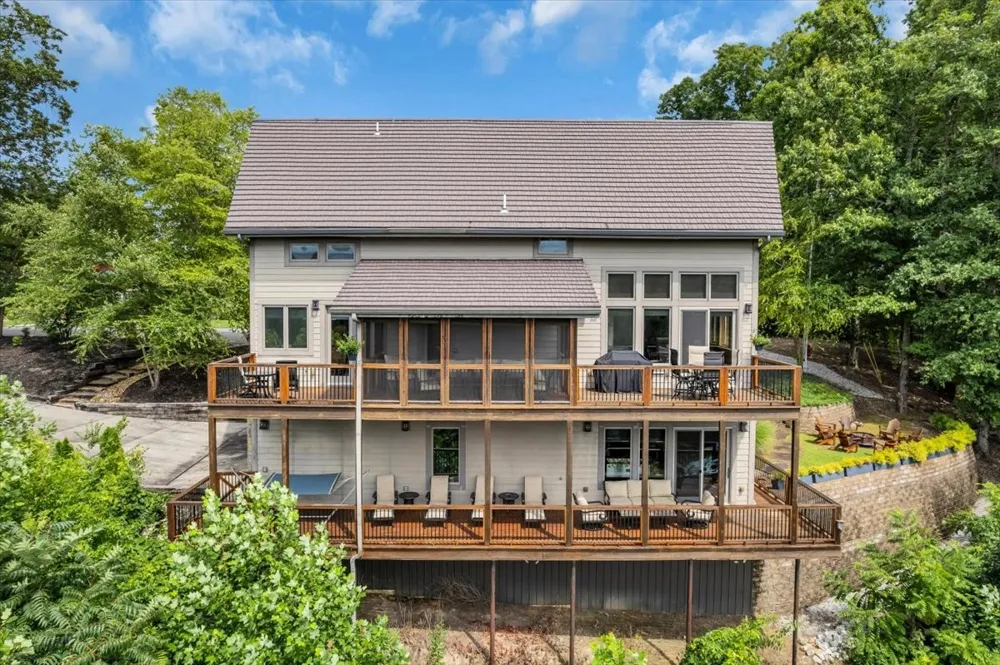 858 Harbor Green Pl Sparta, TN 38583