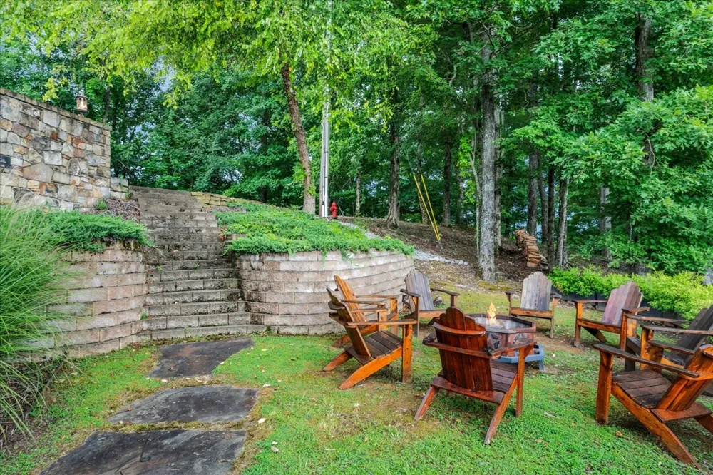 858 Harbor Green Pl Sparta, TN 38583