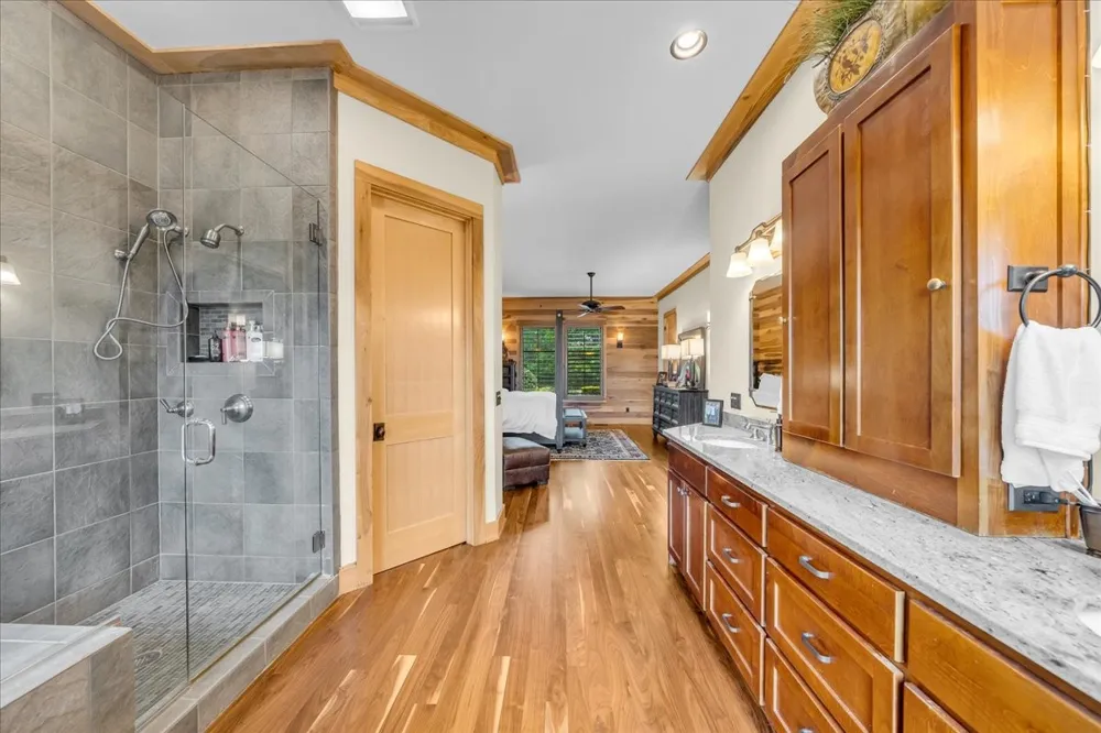 858 Harbor Green Pl Sparta, TN 38583