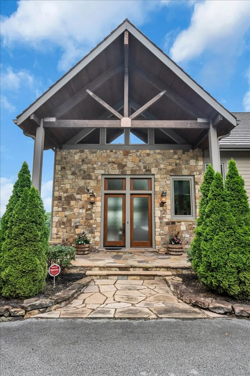 858 Harbor Green Pl Sparta, TN 38583