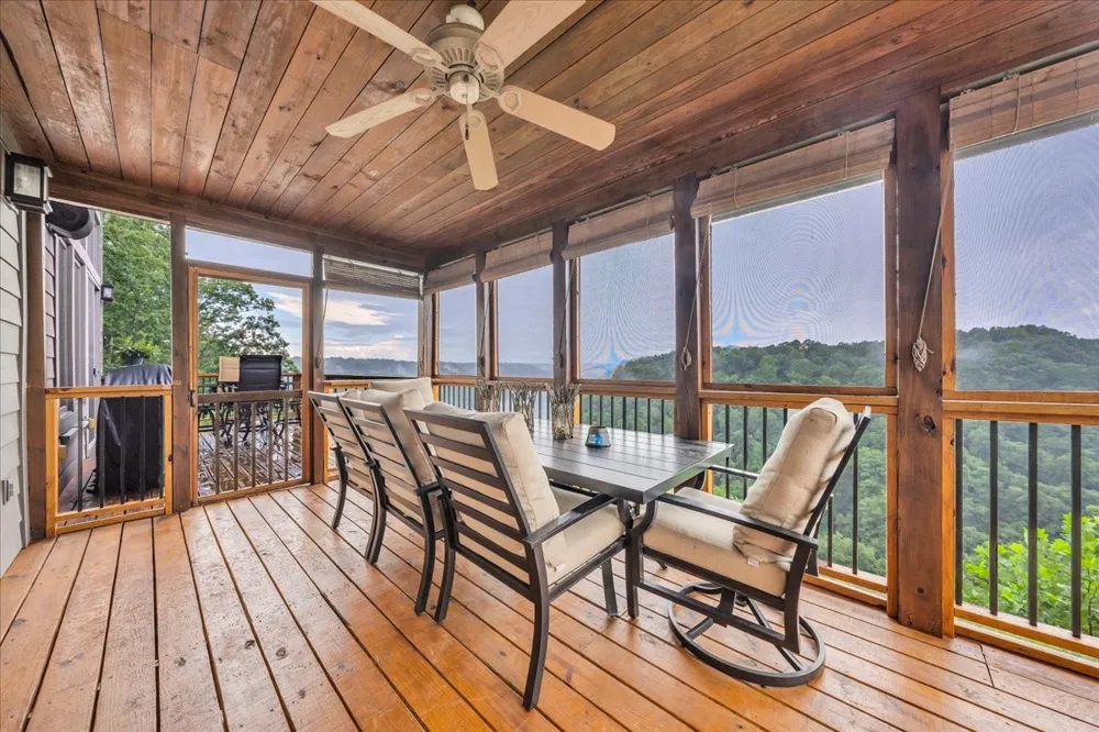 858 Harbor Green Pl Sparta, TN 38583