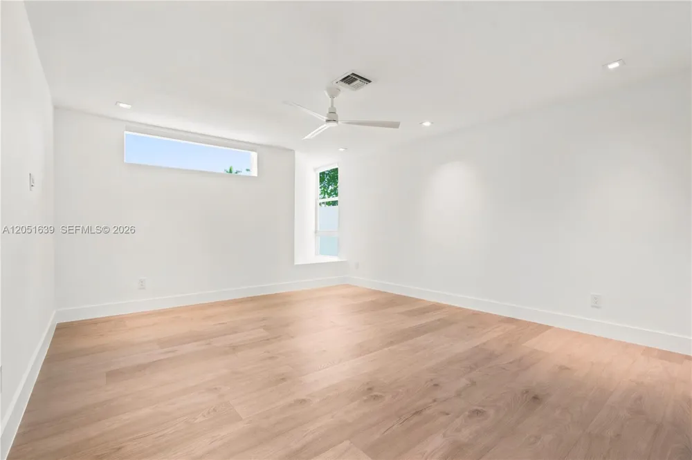 10420 SW 64th St Miami, FL 33173