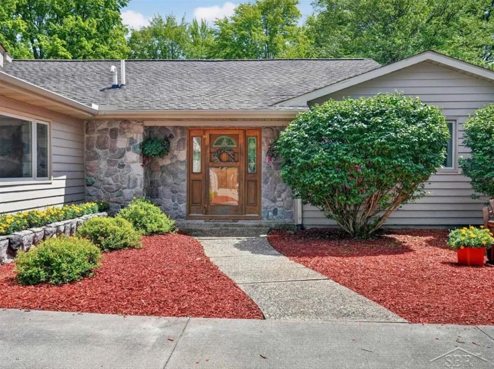 457 E Mier Road Lincoln Township, MI 48657