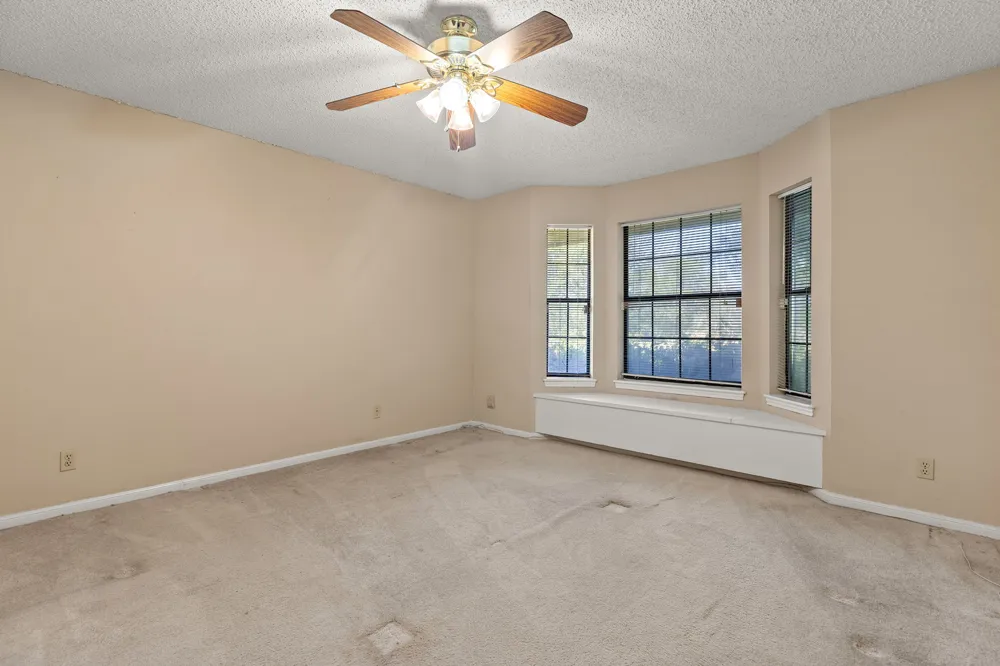 12409 Lowden Lane Manchaca, TX 78652