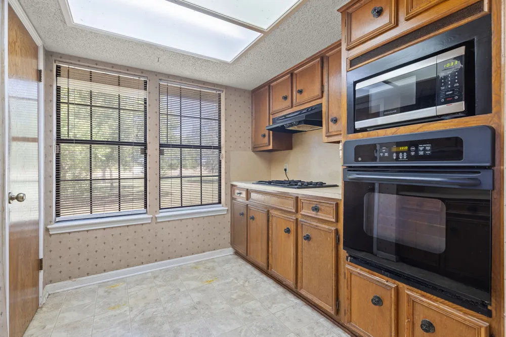 12409 Lowden Lane Manchaca, TX 78652