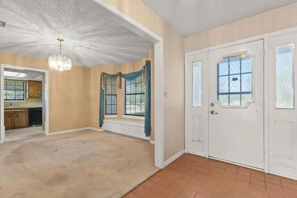 12409 Lowden Lane Manchaca, TX 78652