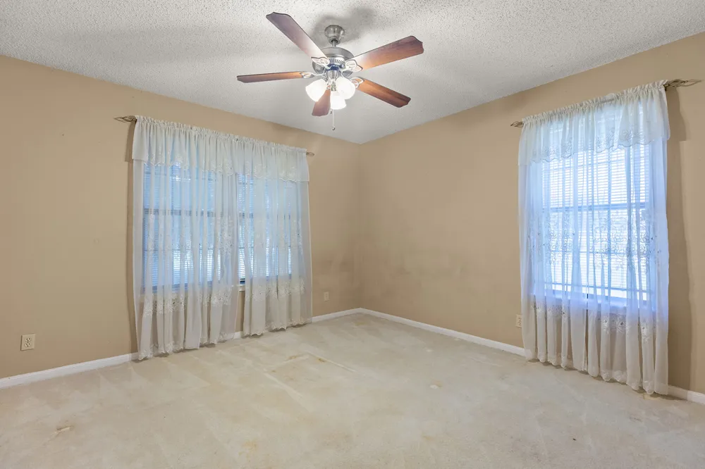 12409 Lowden Lane Manchaca, TX 78652