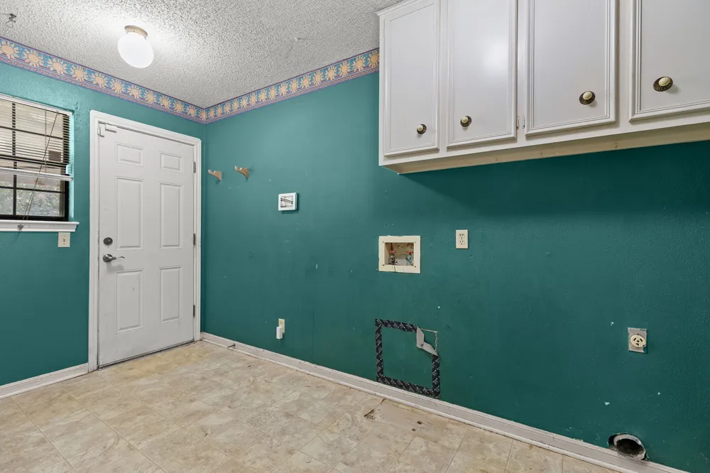 12409 Lowden Lane Manchaca, TX 78652